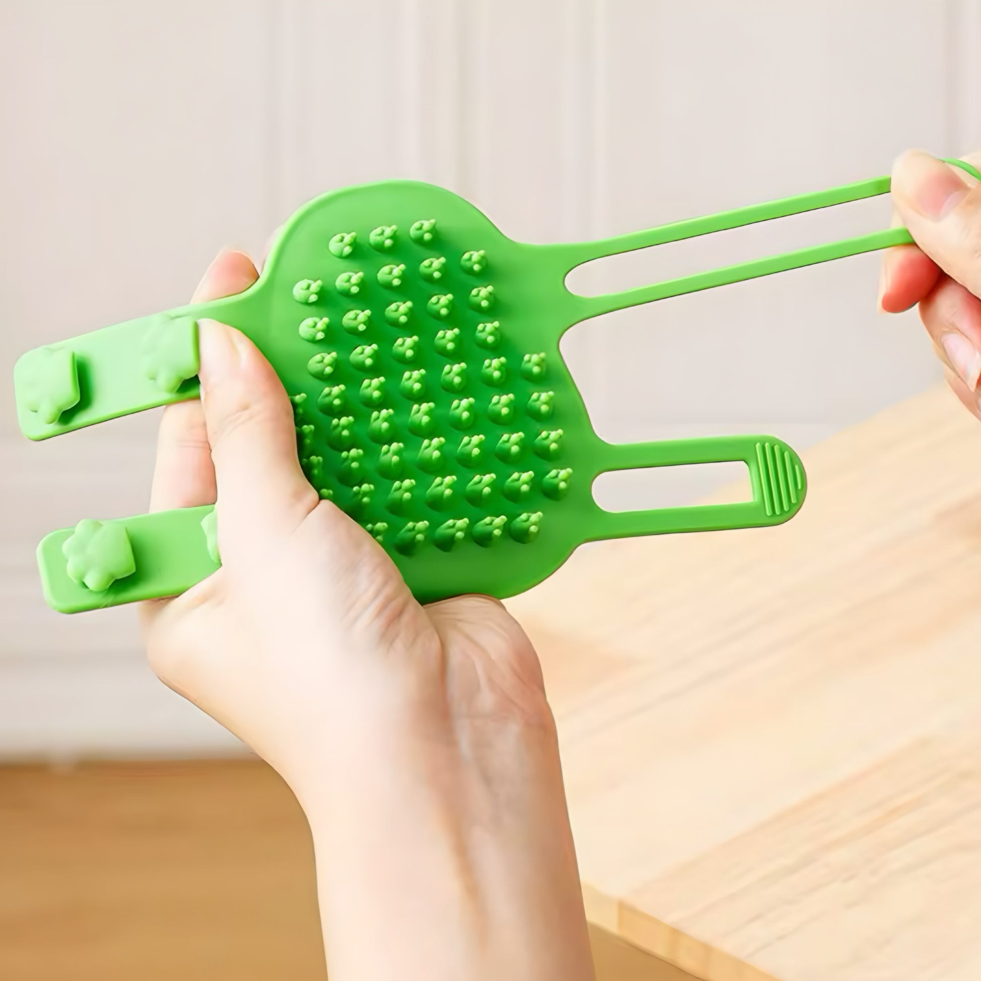 Silikonbørste for Katter – Børsting som kjæledyret faktisk liker